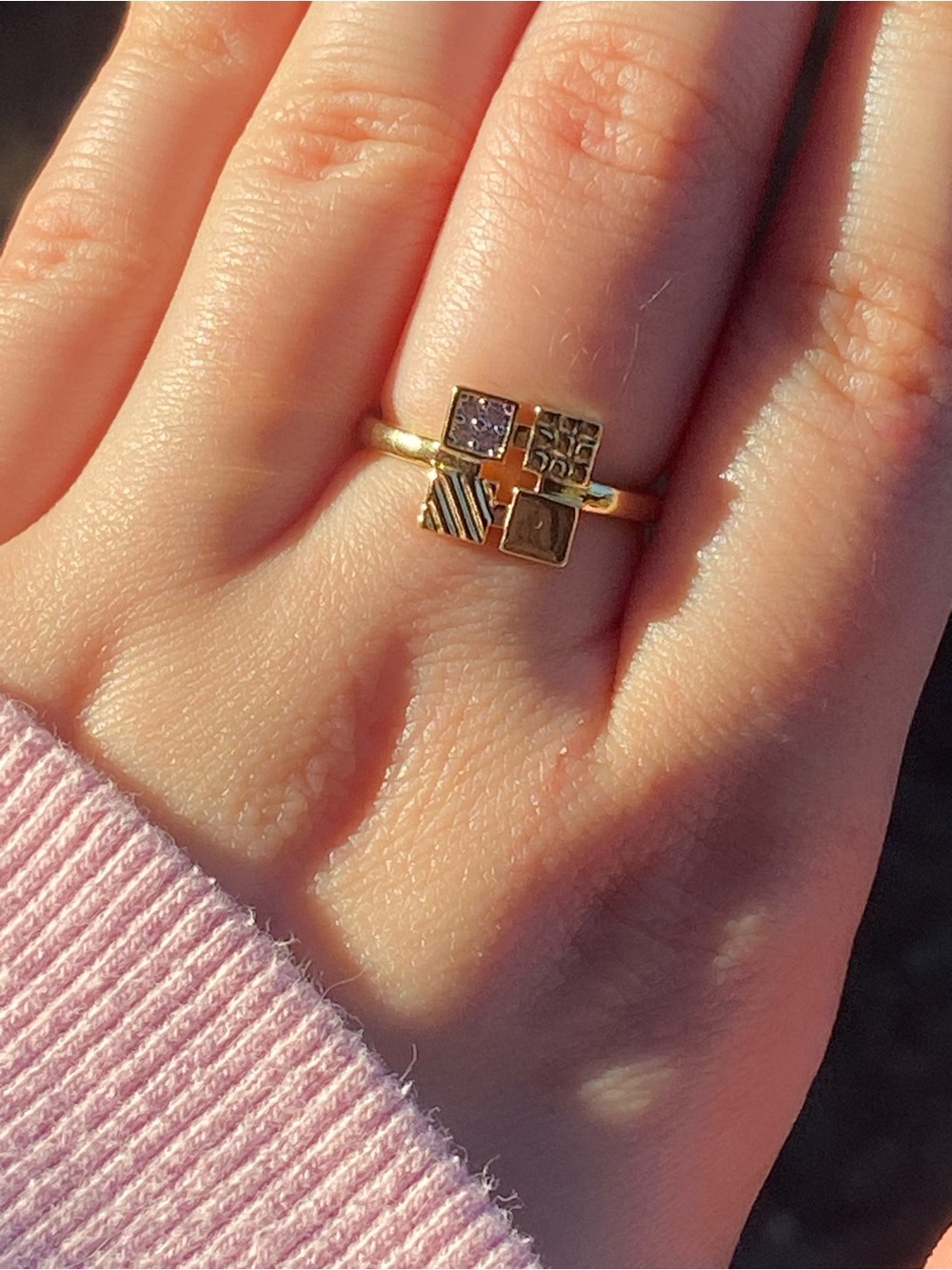Gold Four-Square Pattern Ring - Women's Jewelry